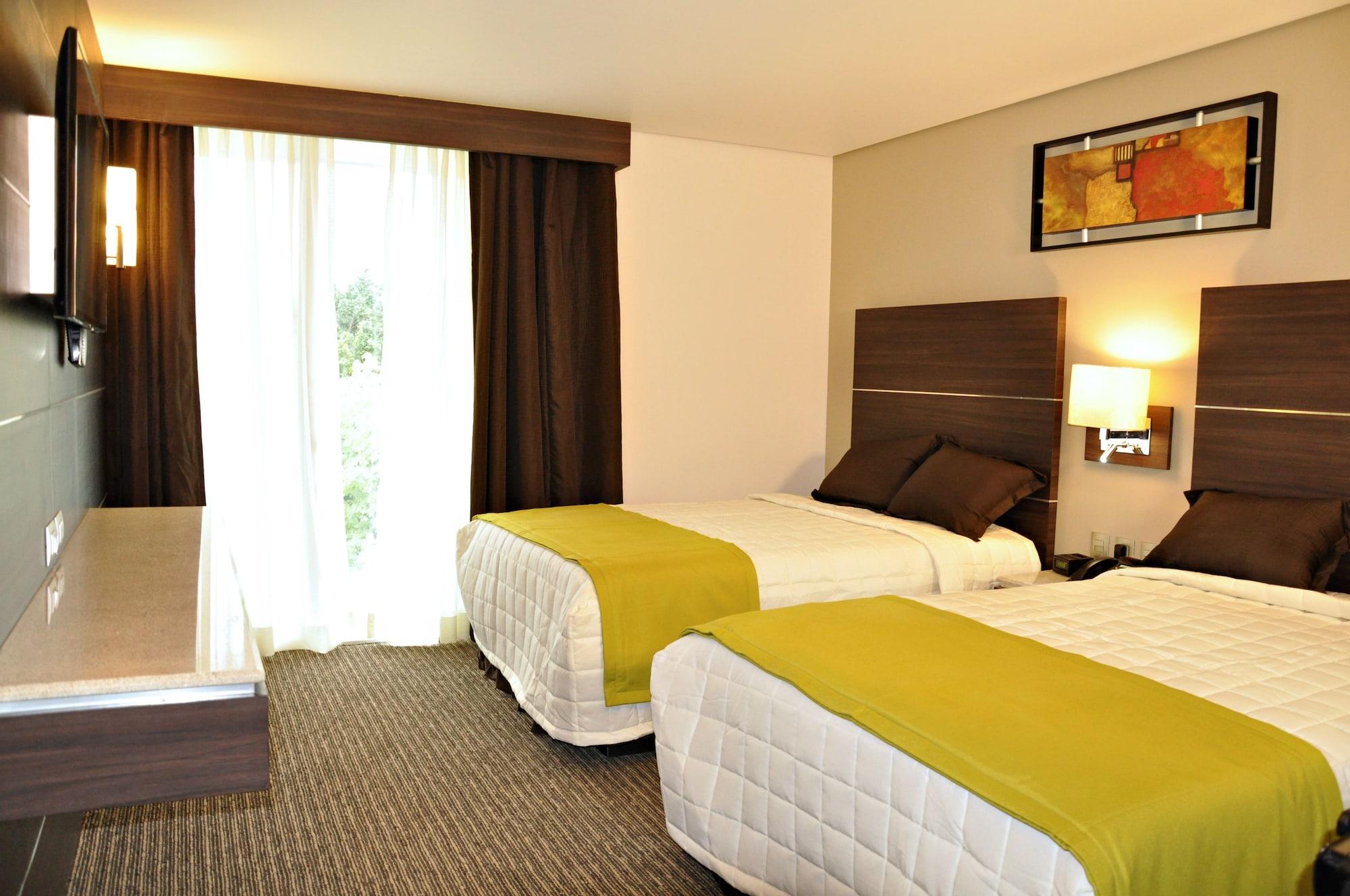 Hotel Real Alameda De Queretaro Luaran gambar