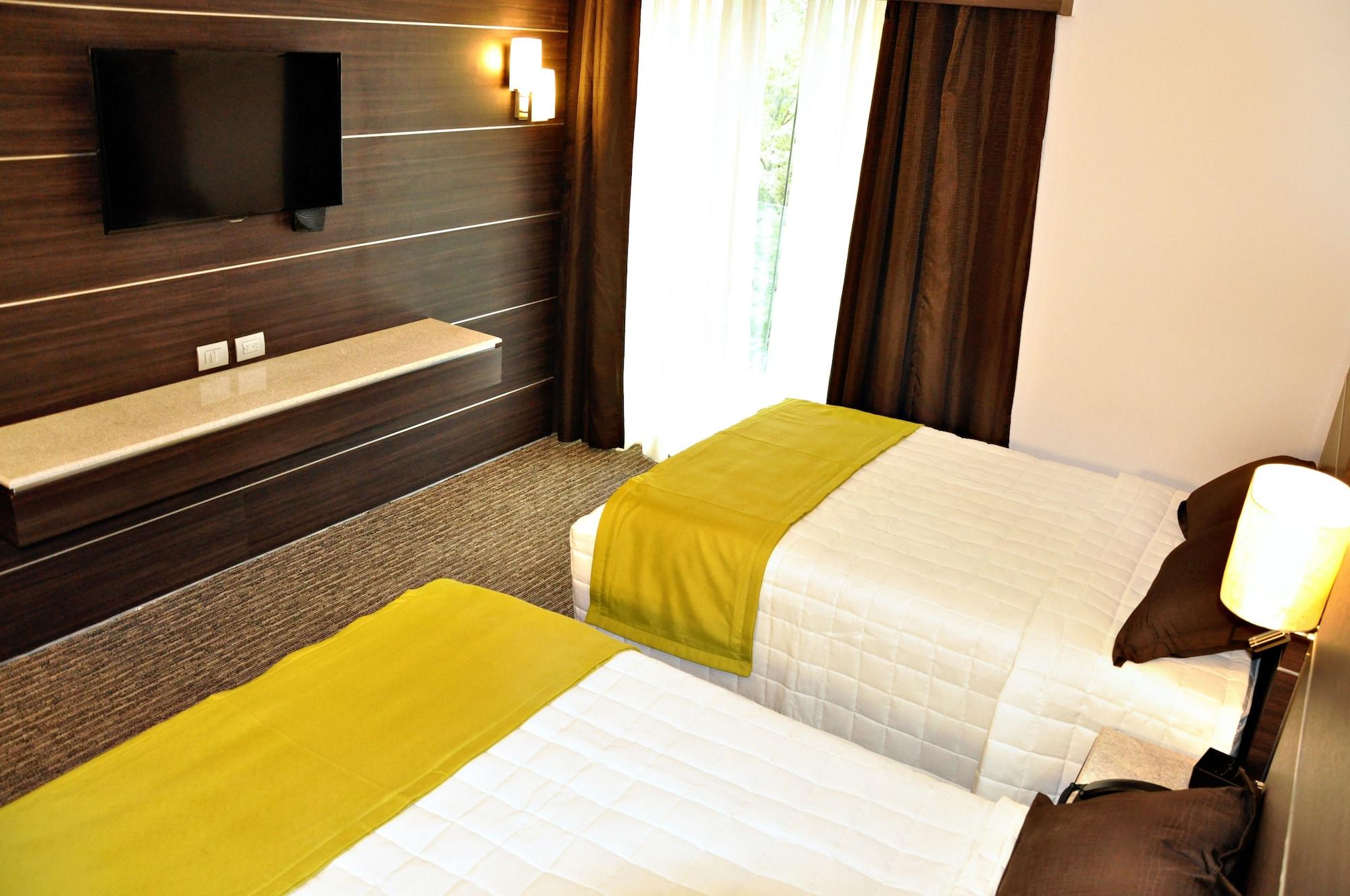 Hotel Real Alameda De Queretaro Luaran gambar